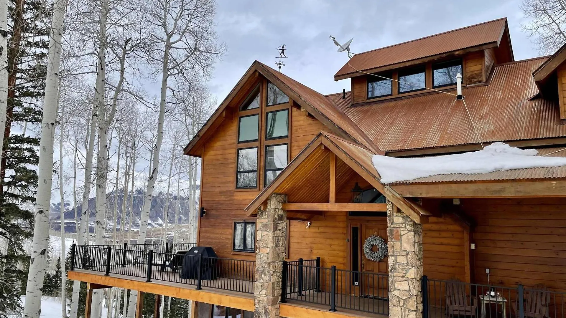 Holiday home Luxury Mountain Retreat With Hot Tub And Views