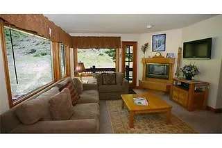Etta Place Too By 3* Telluride
