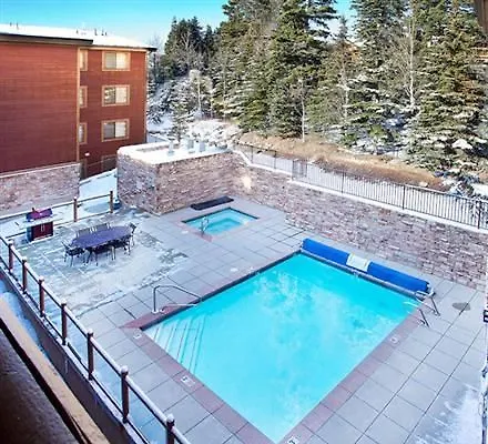 Double Diamond Apartment