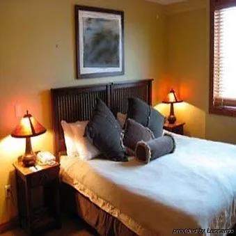 At Lost Creek Hotel 4*