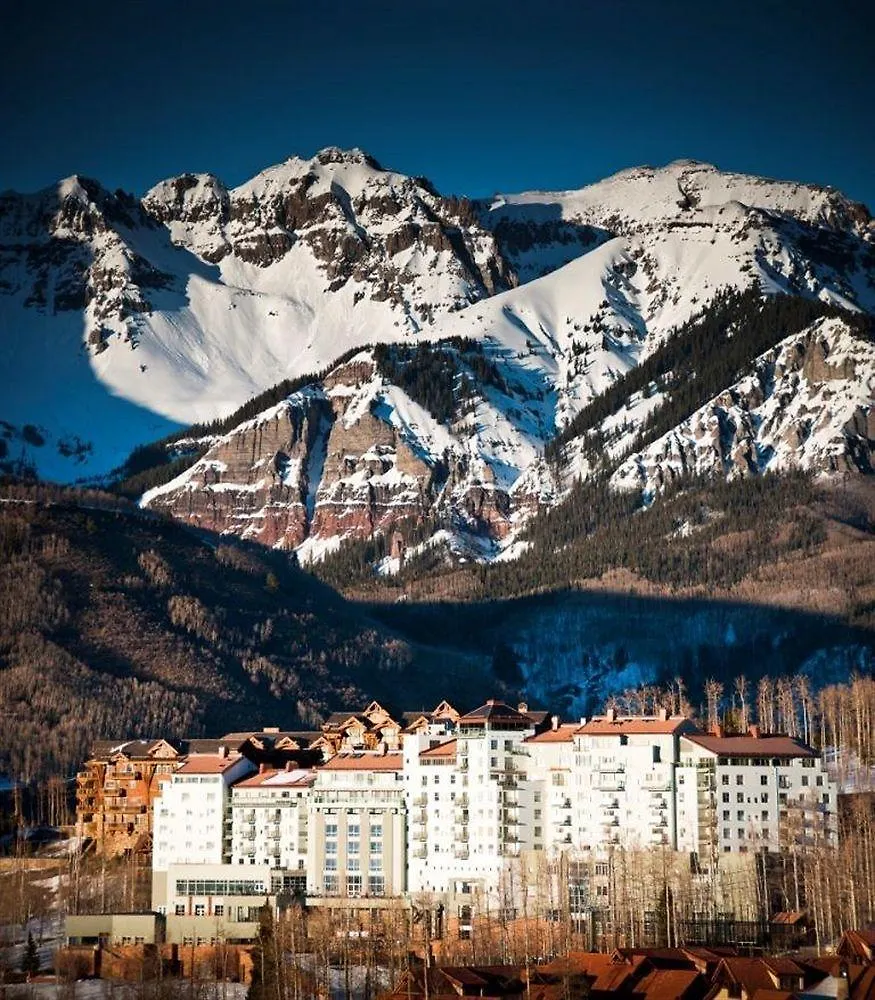 The Peaks And Rezort
