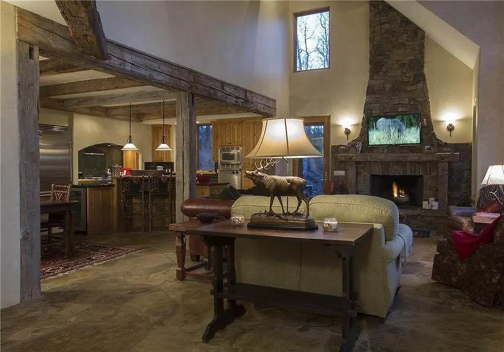 Adams Ranch Retreat By リゾート