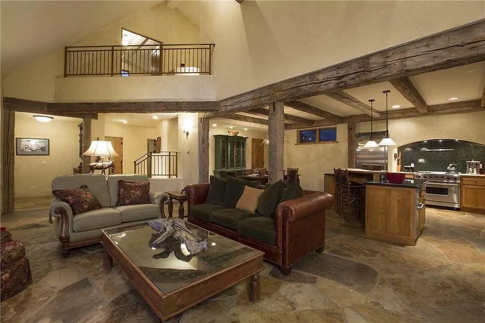 Adams Ranch Retreat By リゾート