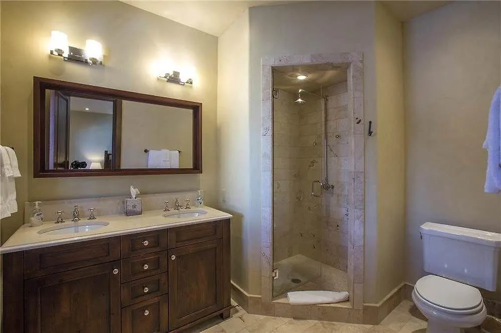 Townhome On The Creek By 4*