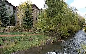 Holiday home Affordably Priced 2 Bedroom - Riverclub2br
