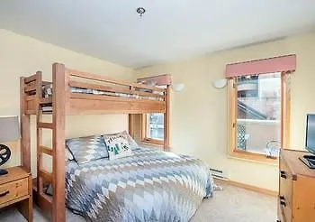 Holiday home Le Chamonix By Alpine