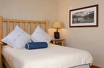 At Lost Creek Hotel 4*