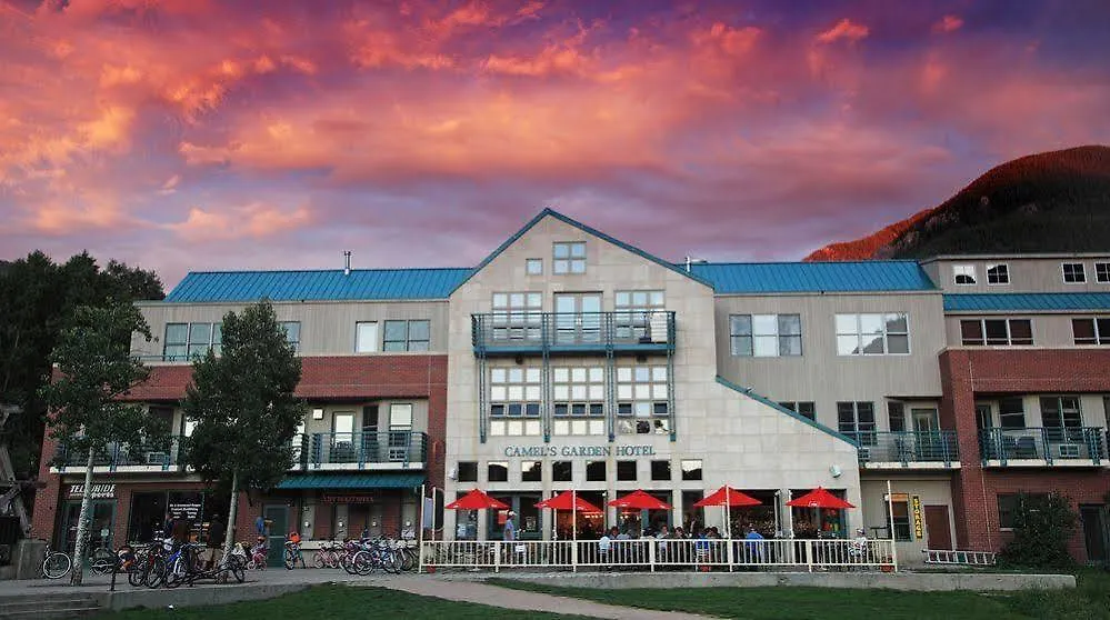 Camel's Garden Hotel 3*