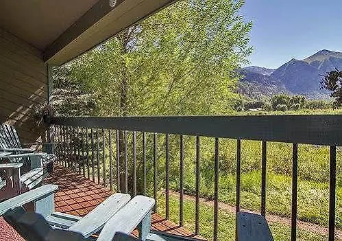 Riverside By Alpine 4*