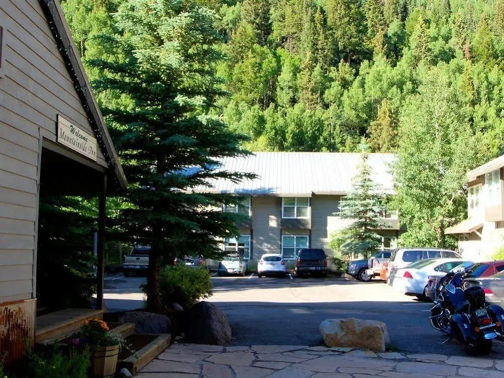 Mountainside 3*