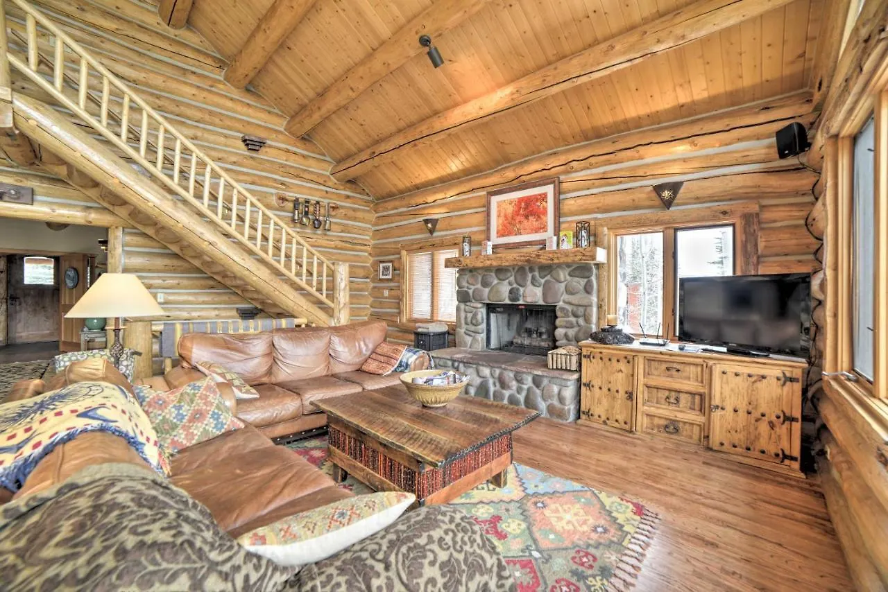 Ski-inandski-out With Deck And Hot Tub! *