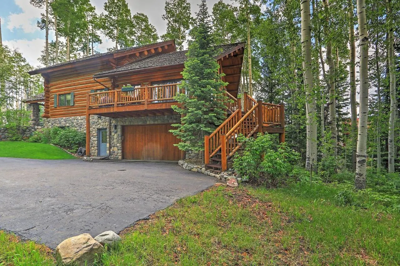 Ski-inandski-out With Deck And Hot Tub! Holiday home *