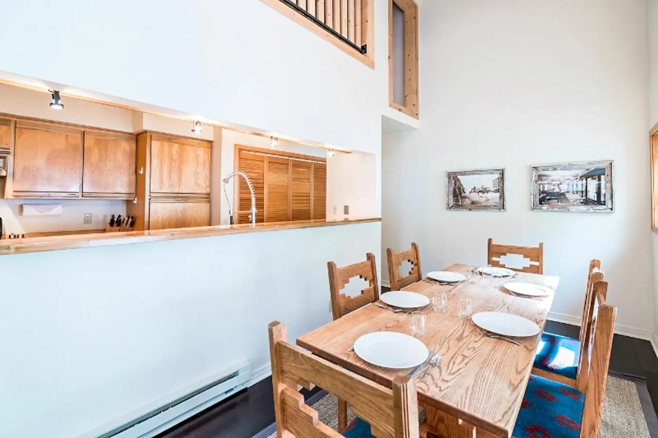 Lulu 3e Apartment