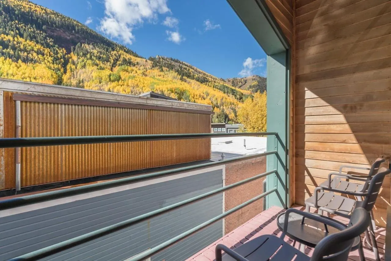 Apartmán Floor With Balcony - Steps To Lifts & Main Street