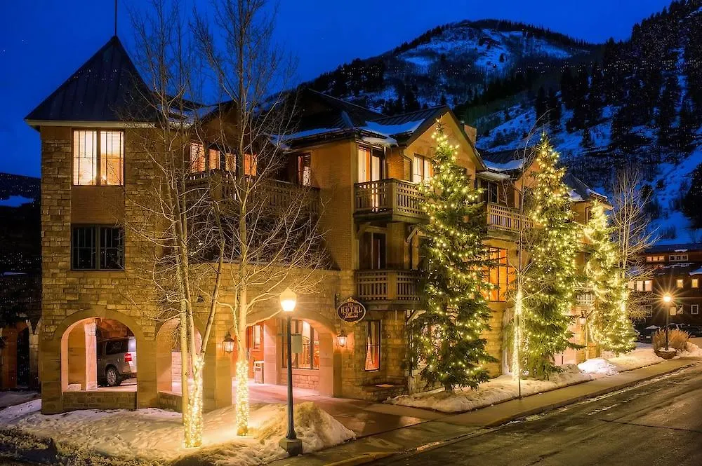 Hotel The 4*