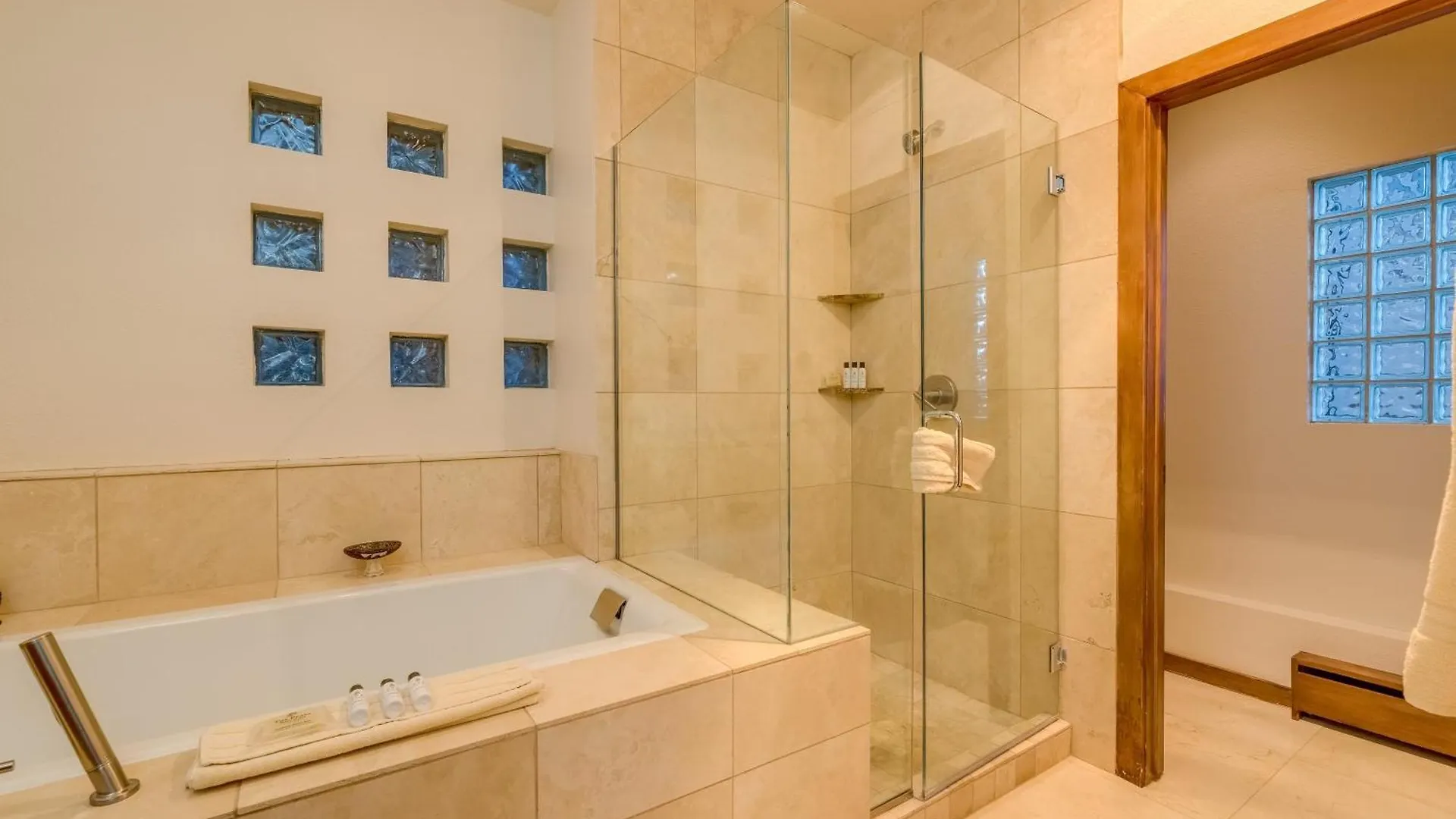 Holiday home Crystal 12 By Avantstay Close To Town W Views Of San Sofia Ridge Telluride