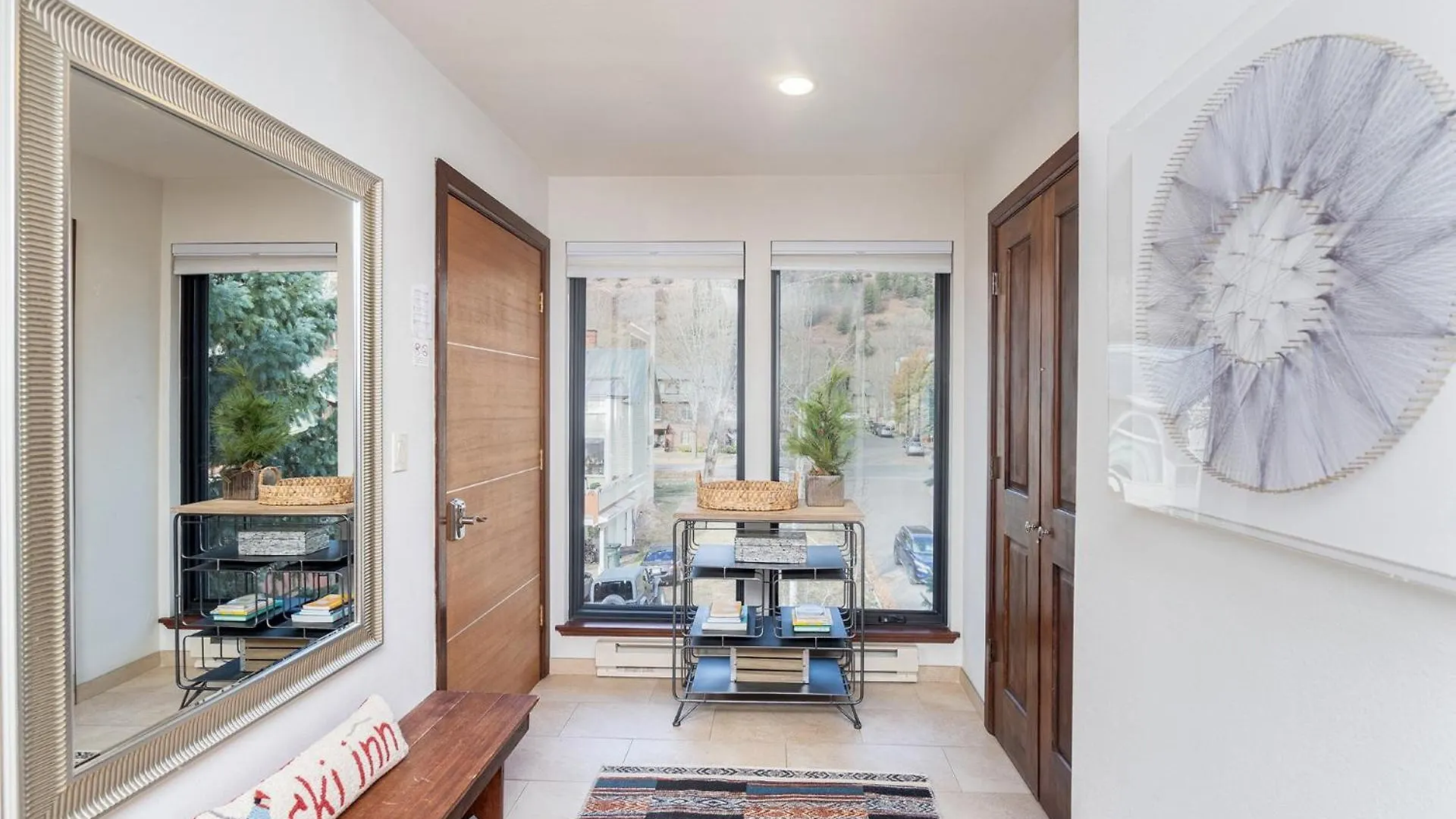 Apartment Big & Bright Hidden Gem With Garage, Hot Tub, Lux Kitchen *