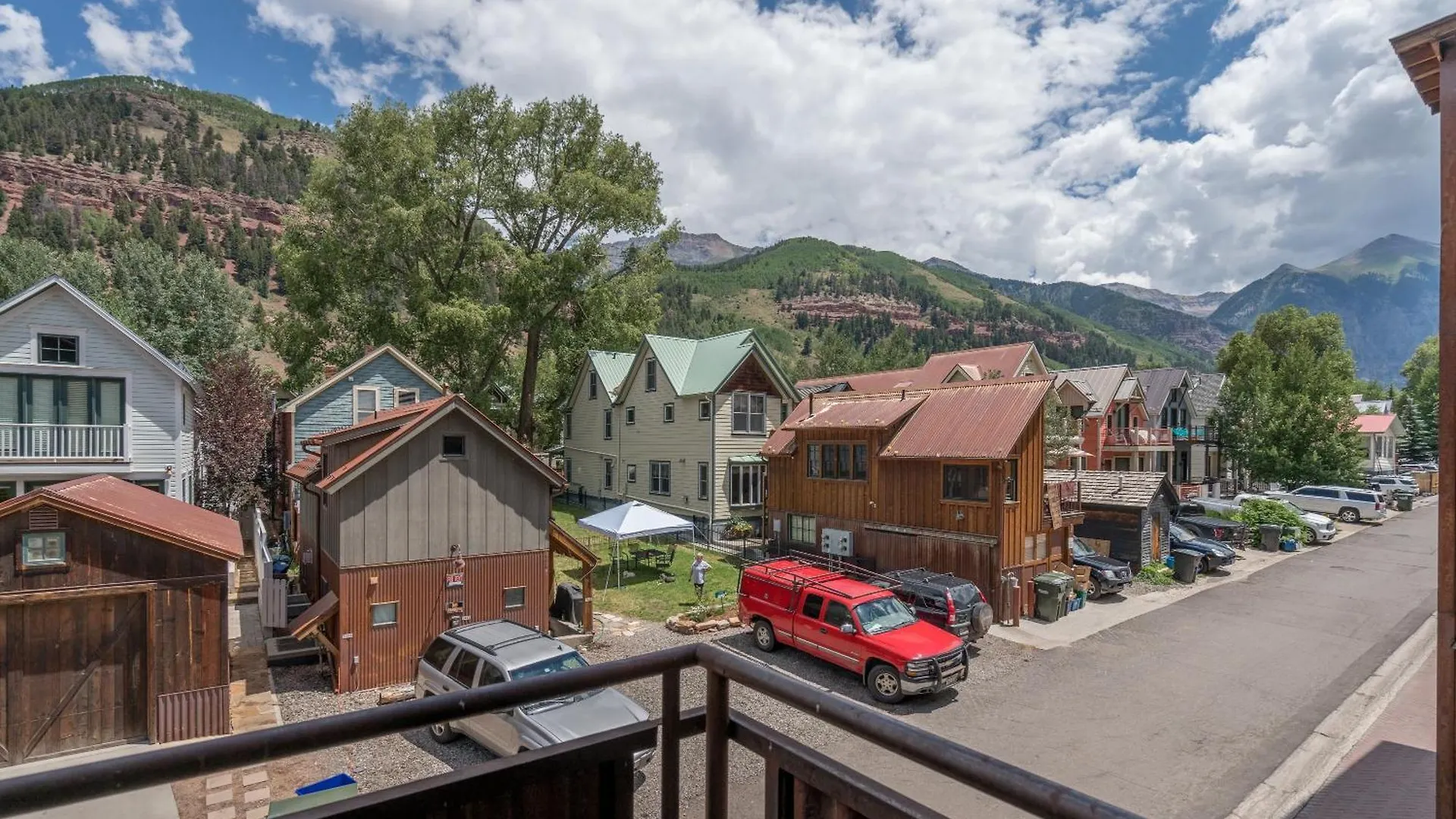 River Club 202 By Alpine