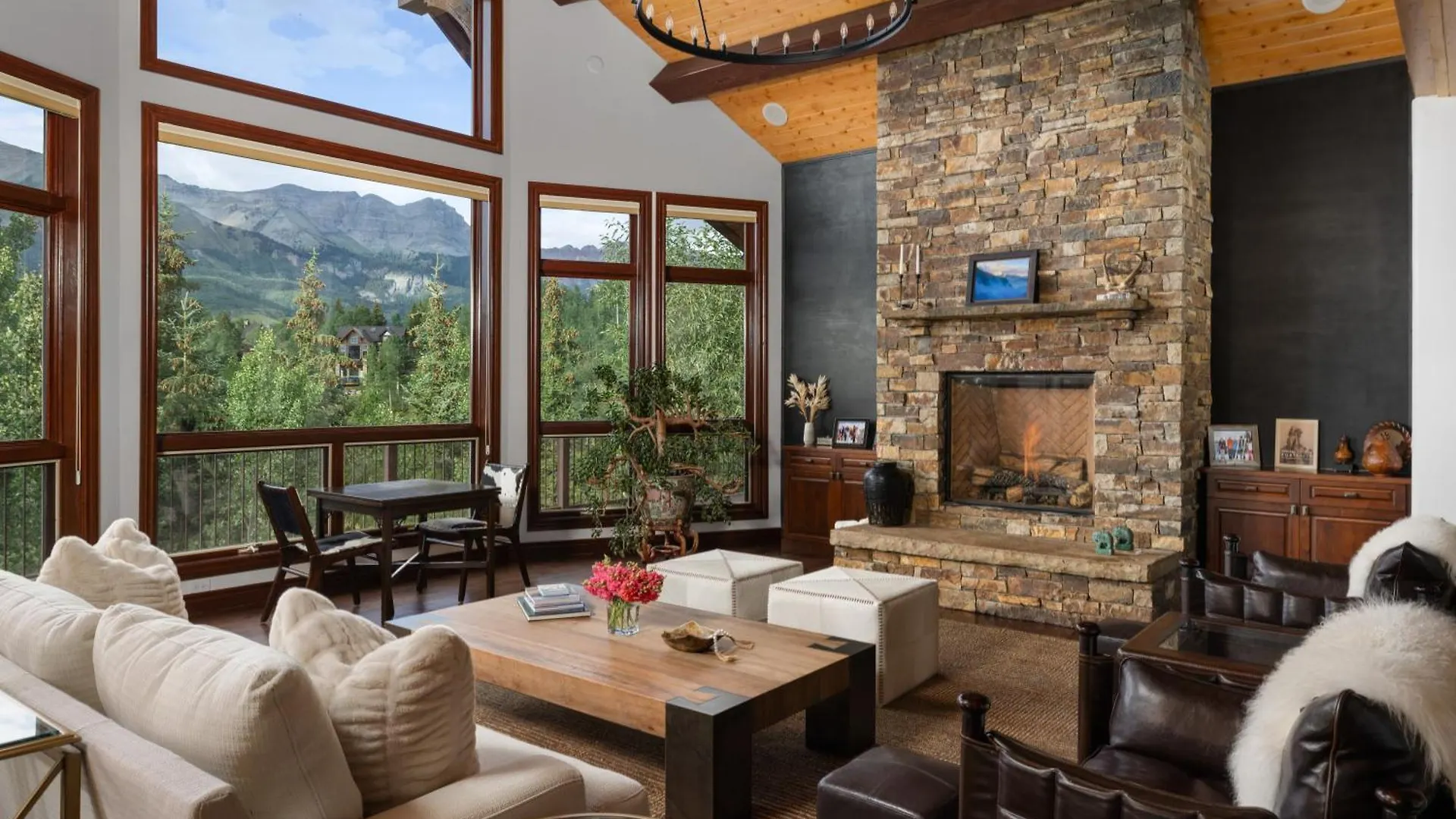 Camp - Golf Course, Views, Hot Tub, Gym! * Telluride