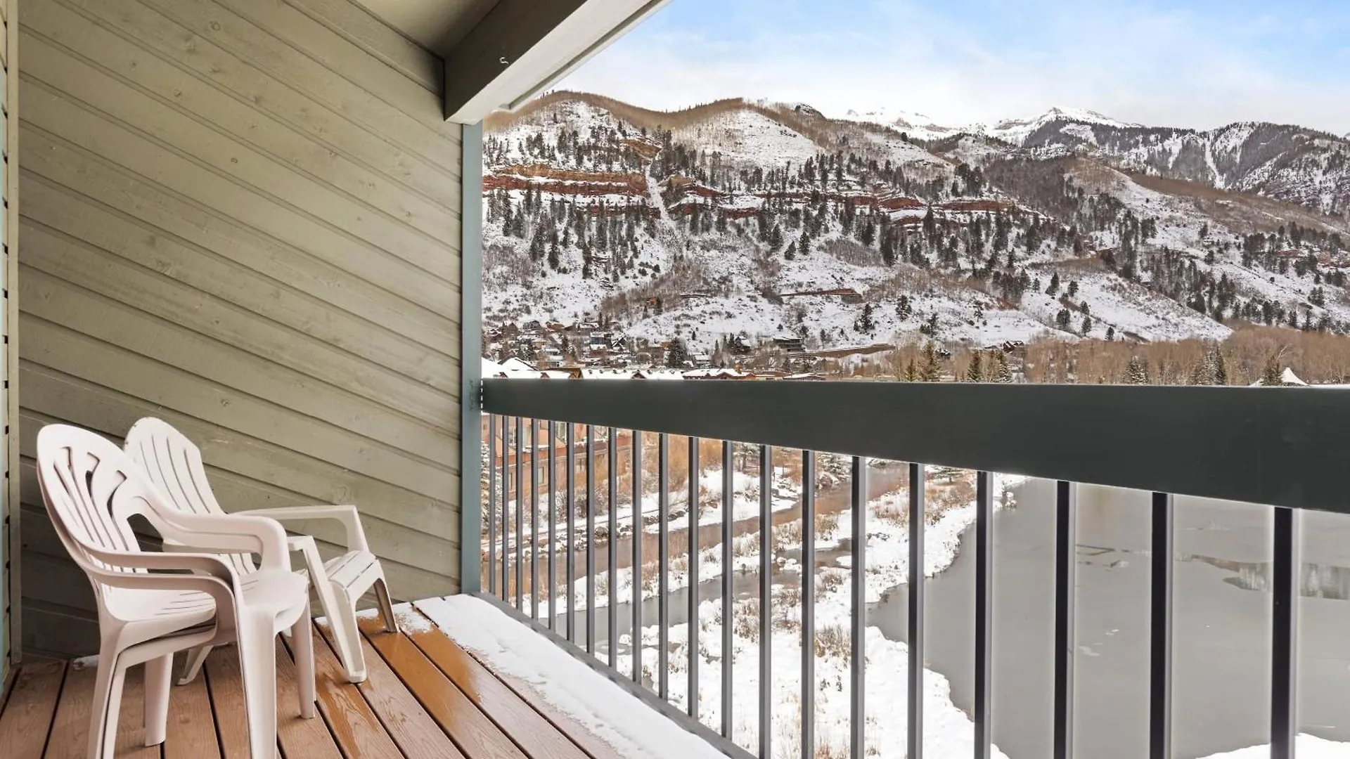 Riverside B204 By Avantstay Close To Downtown Town Park Lift 8