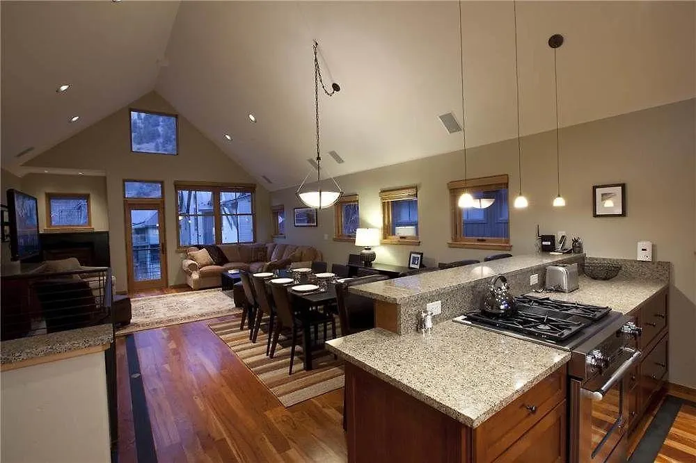 Owl Meadows Townhome By 4* Telluride