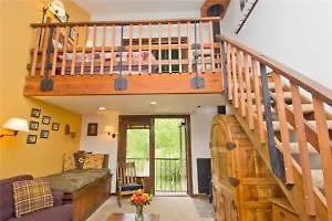 ホテル Manitou By Alpine Lodging 2*