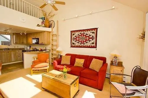 Double Diamond By Alpine Hotel 3*