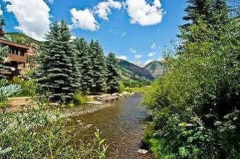 Riverside By Alpine Hotel