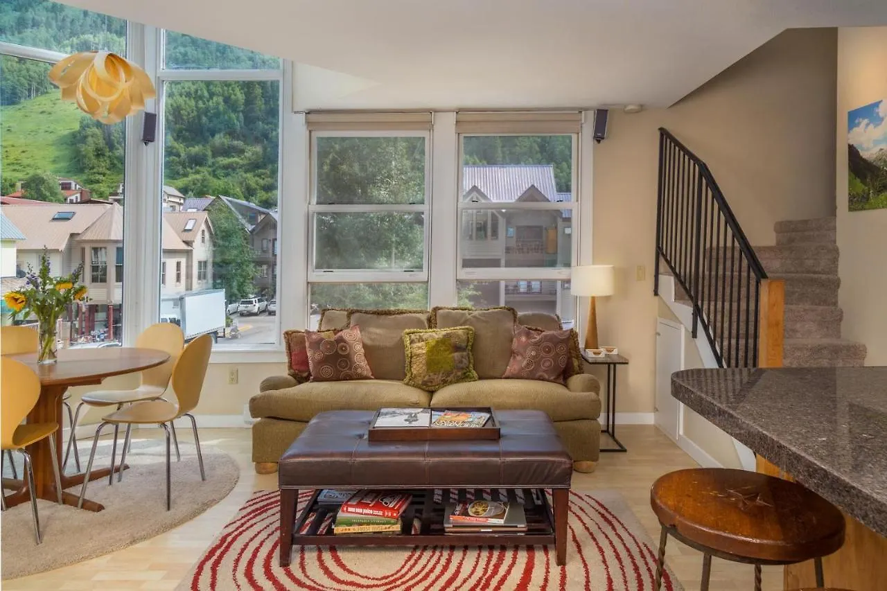 Pacific Ave West 615 - Mountain View Penthouse Apartment *