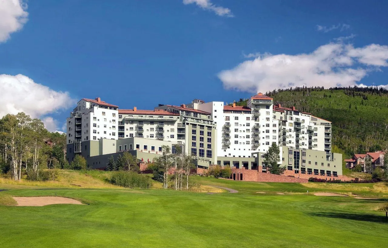 The Peaks And Resort