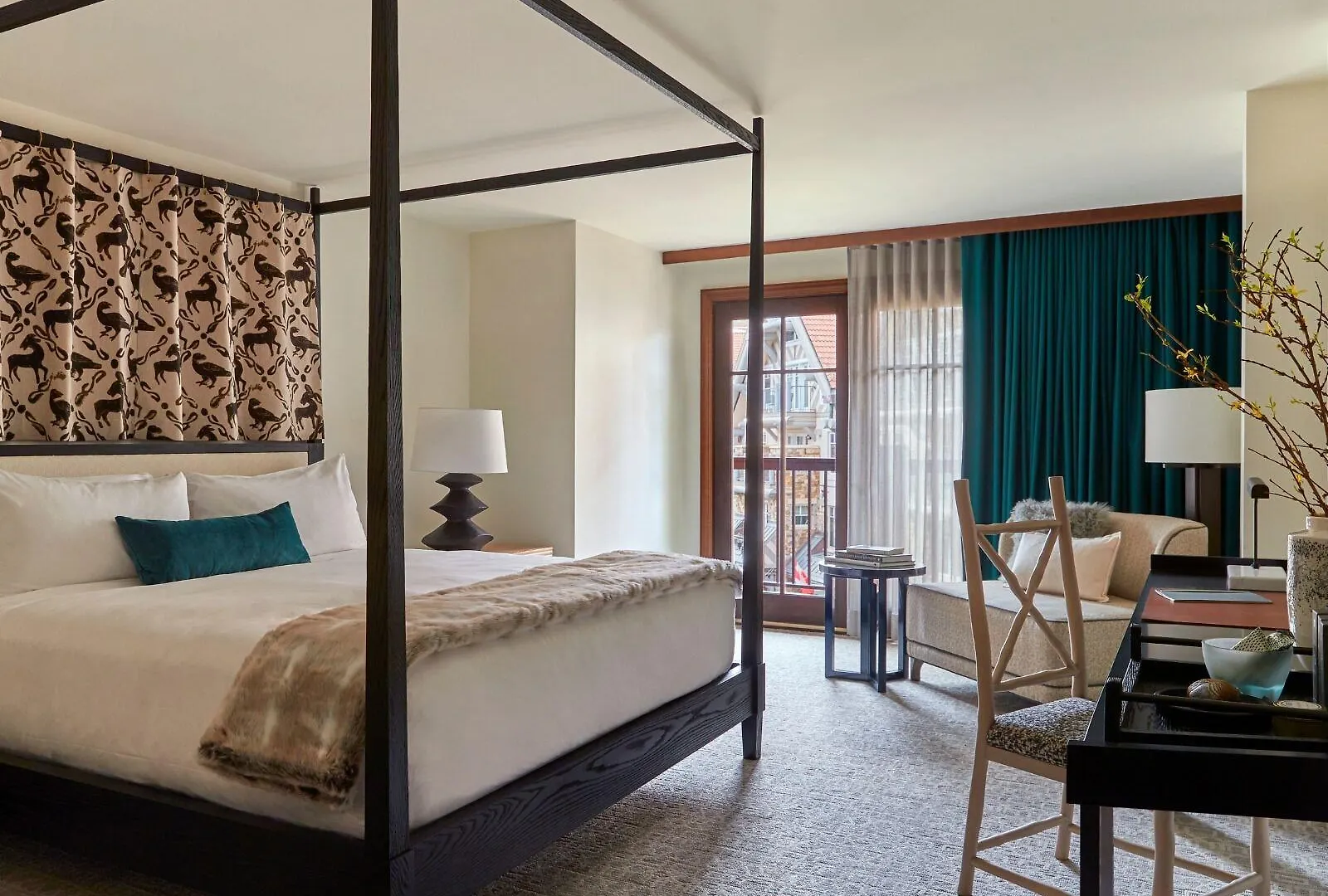 Madeline And Residences, Collection Hotel 4*