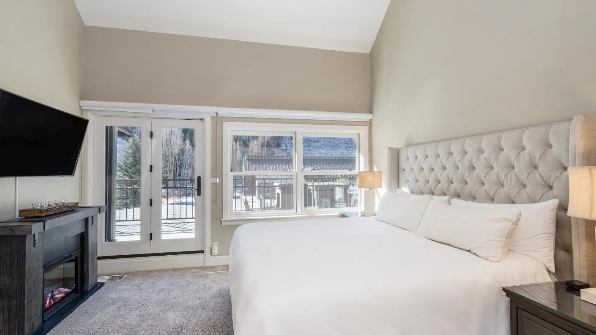 In Out In Town! Area Views, Fireplace, Hot Tub Telluride