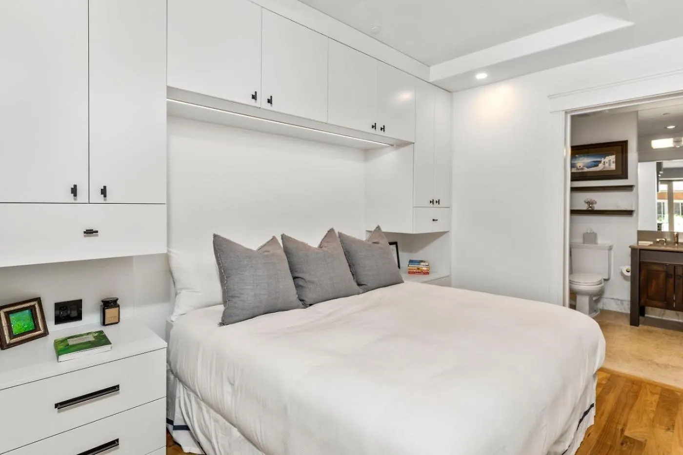 The Residences At Element 52