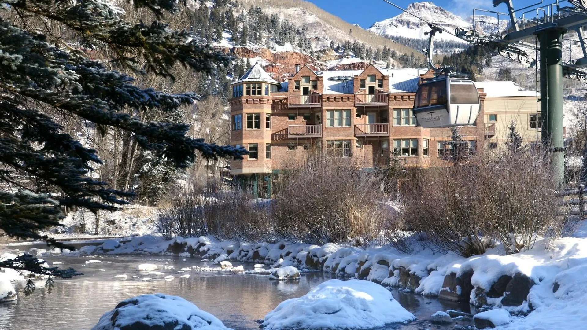 Hotel Columbia 4*
