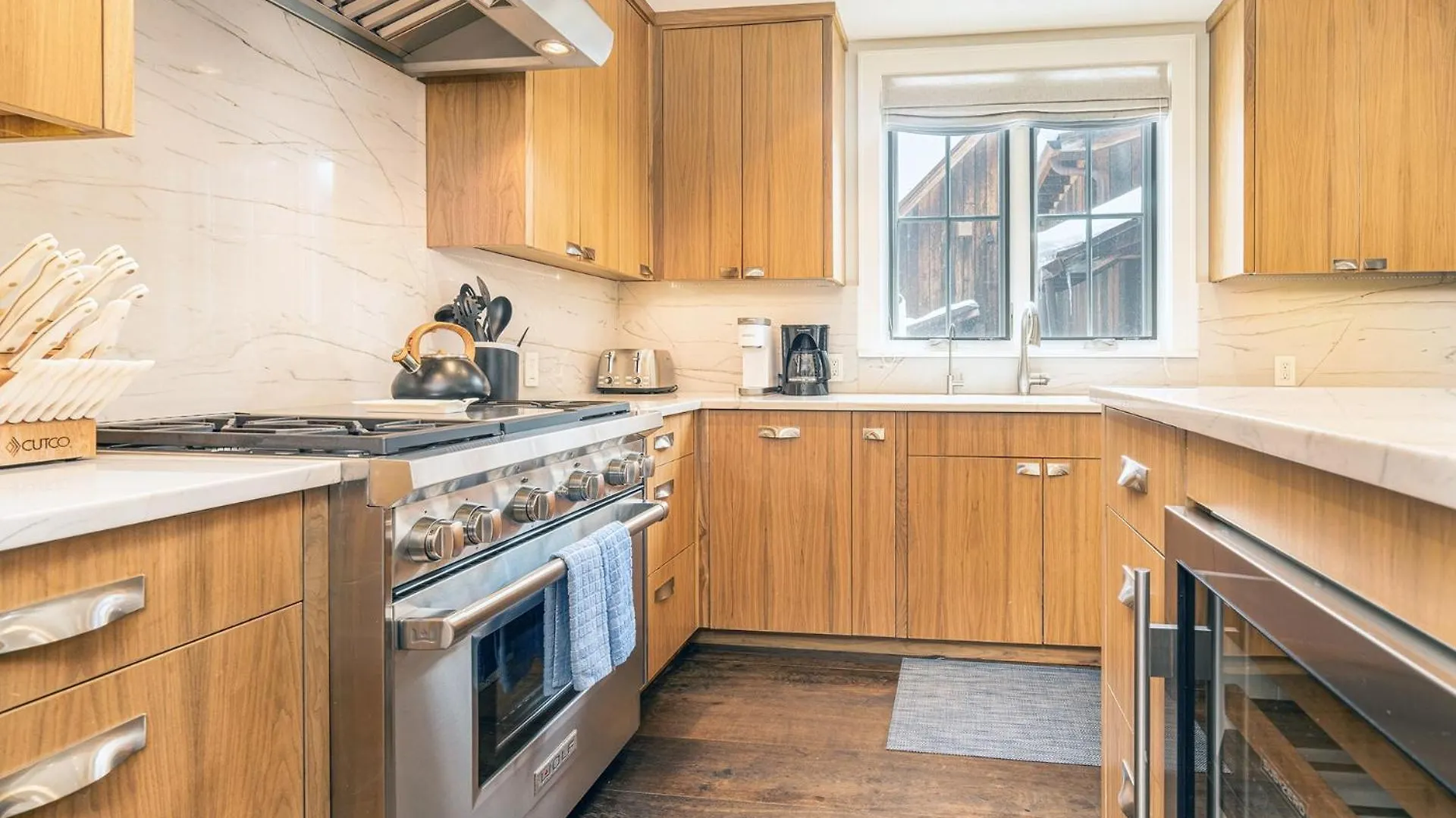 別荘 330 W Pacific B Townhouse