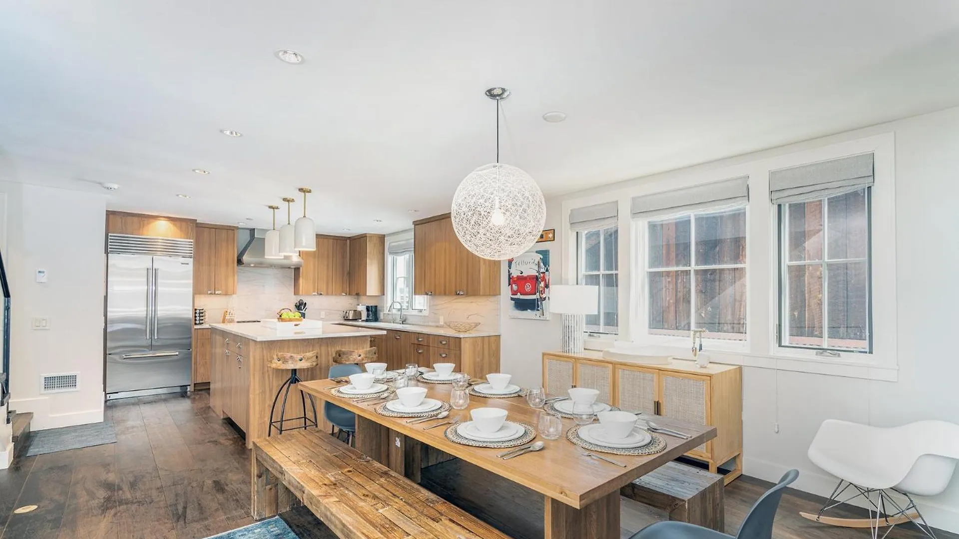 330 W Pacific B Townhouse