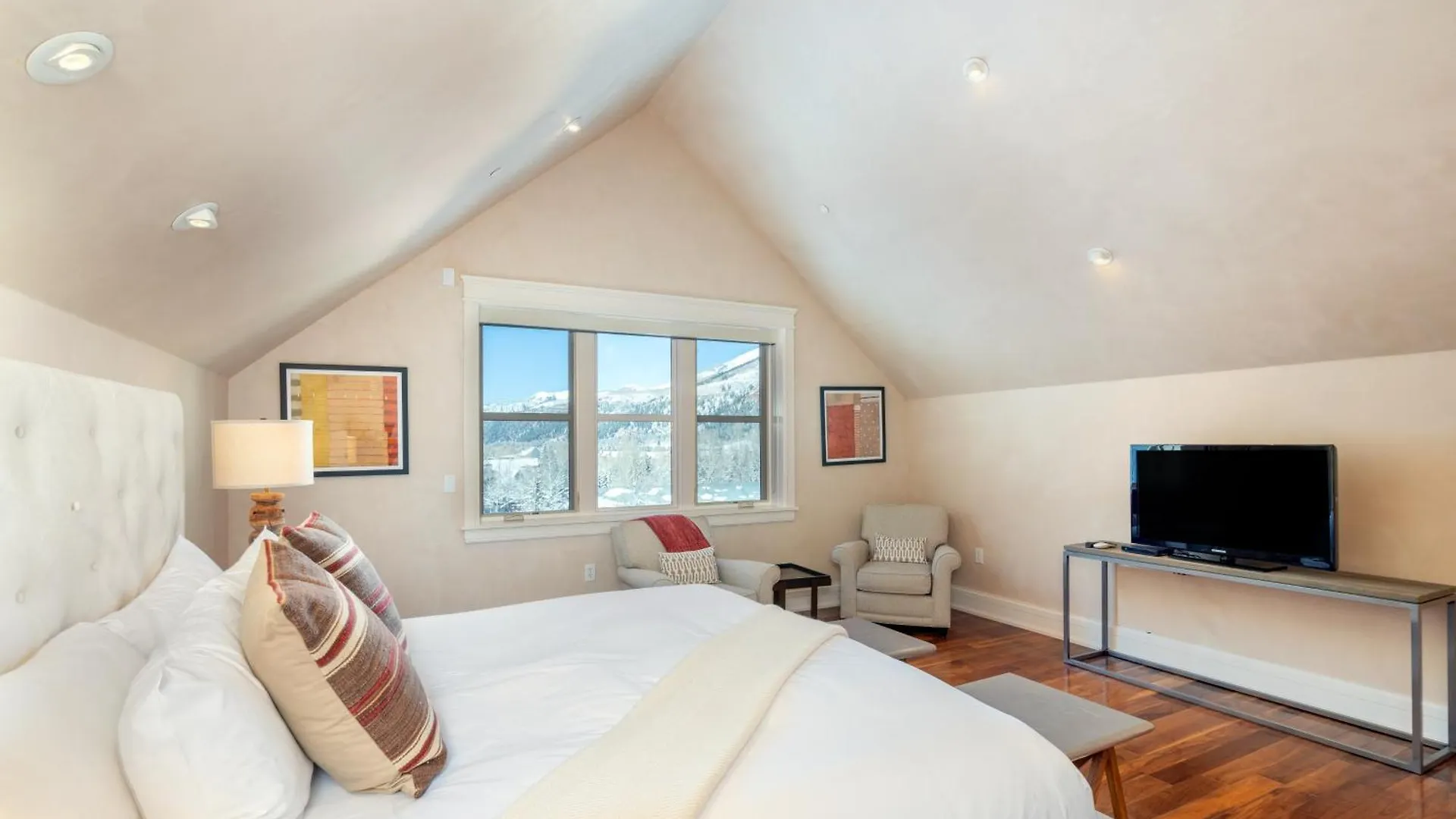 Aparthotel The Residences At Element 52 5*