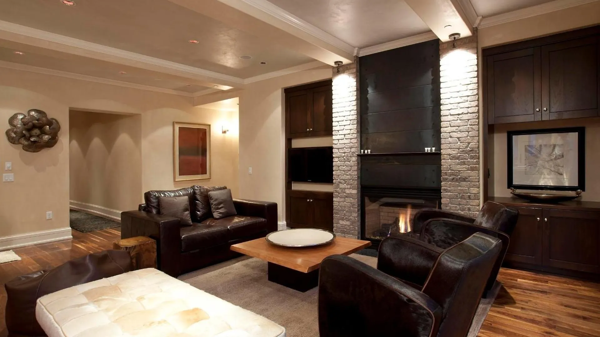 The Residences At Element 52