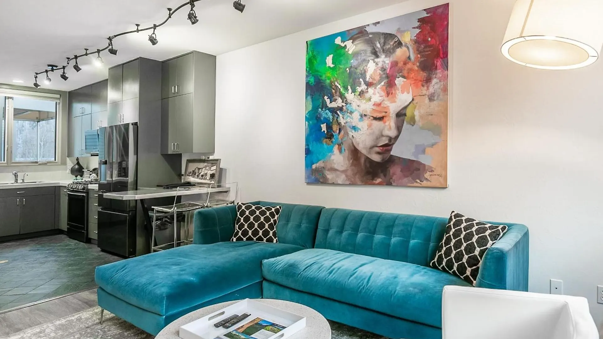 New San Juan 303 By Avantstay Modern Penthouse W Deck Overlooking Main Street * Telluride