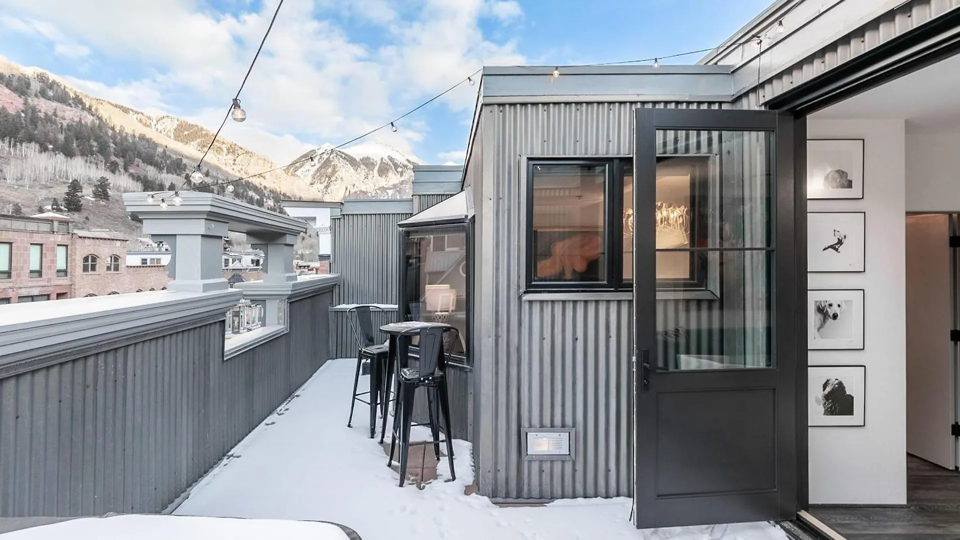 Holiday home New San Juan 303 By Avantstay Modern Penthouse W Deck Overlooking Main Street Telluride
