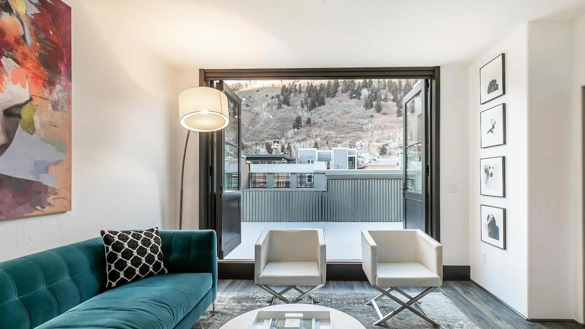 New San Juan 303 By Avantstay Modern Penthouse W Deck Overlooking Main Street *