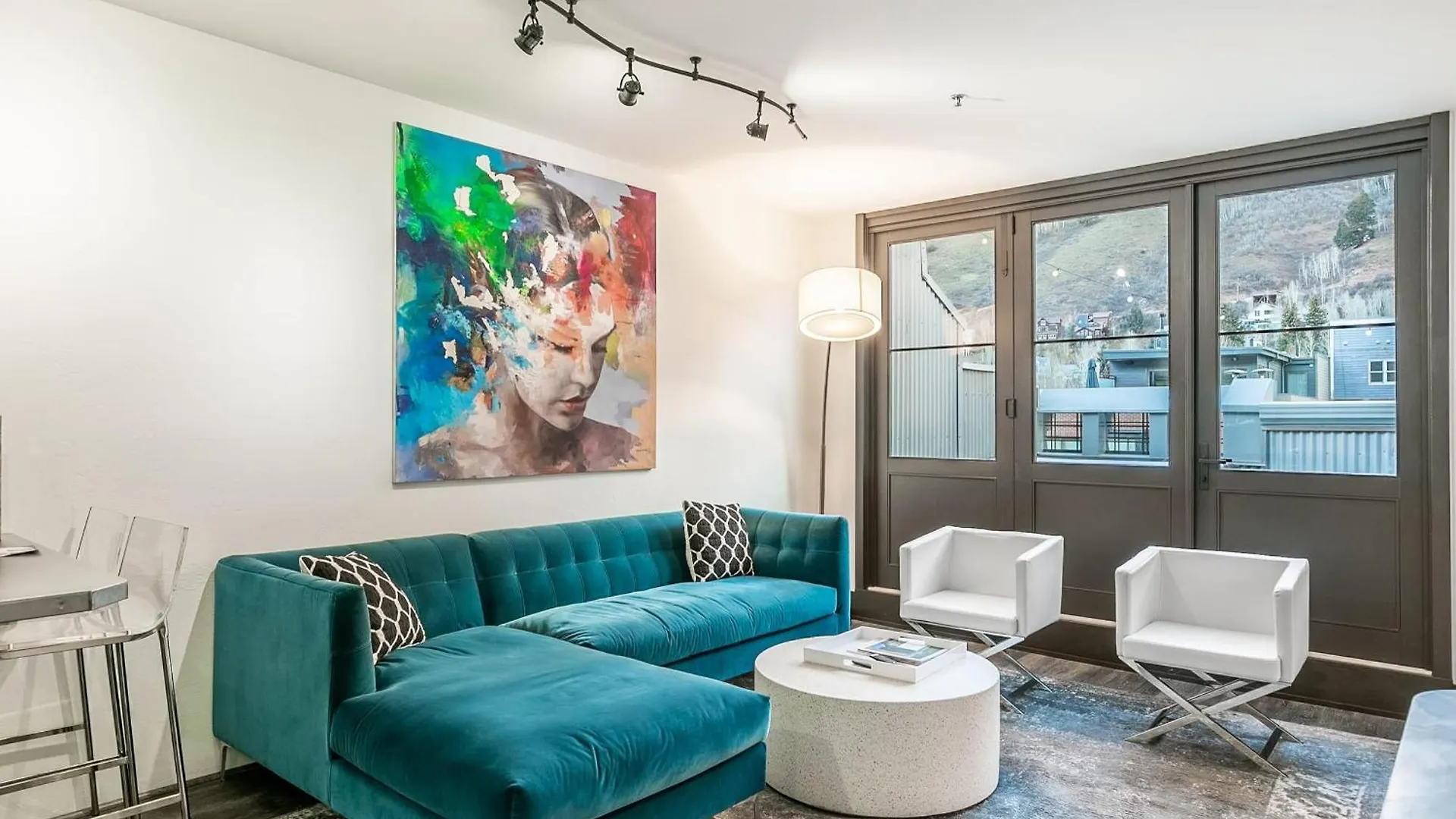 Holiday home New San Juan 303 By Avantstay Modern Penthouse W Deck Overlooking Main Street *