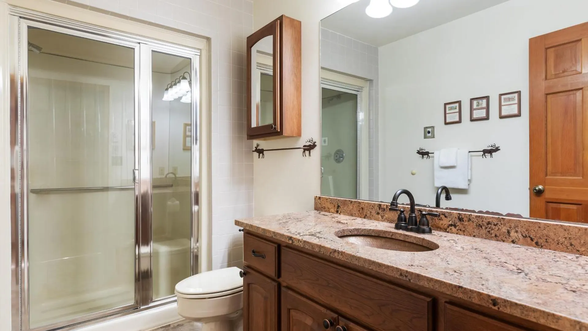 Riverside B101 By Avantstay Close To Downtown Town Park Lift 8