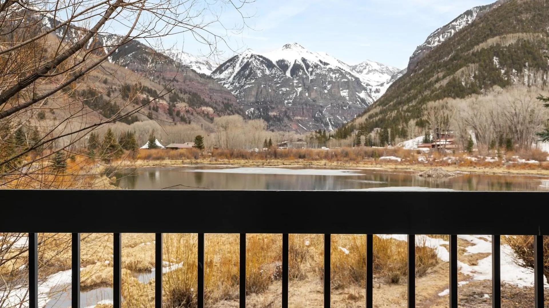 Riverside B101 By Avantstay Close To Downtown Town Park Lift 8 Holiday home *