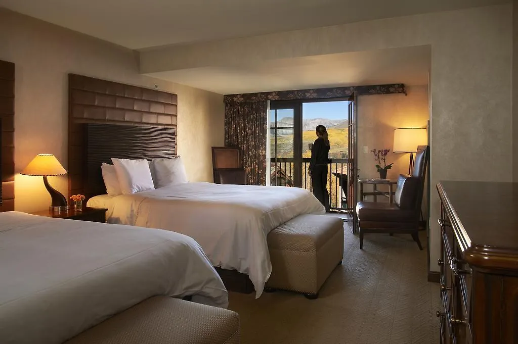 Hotel Madeline And Residences, Collection