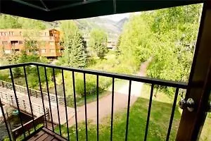 Manitou By Alpine Lodging
