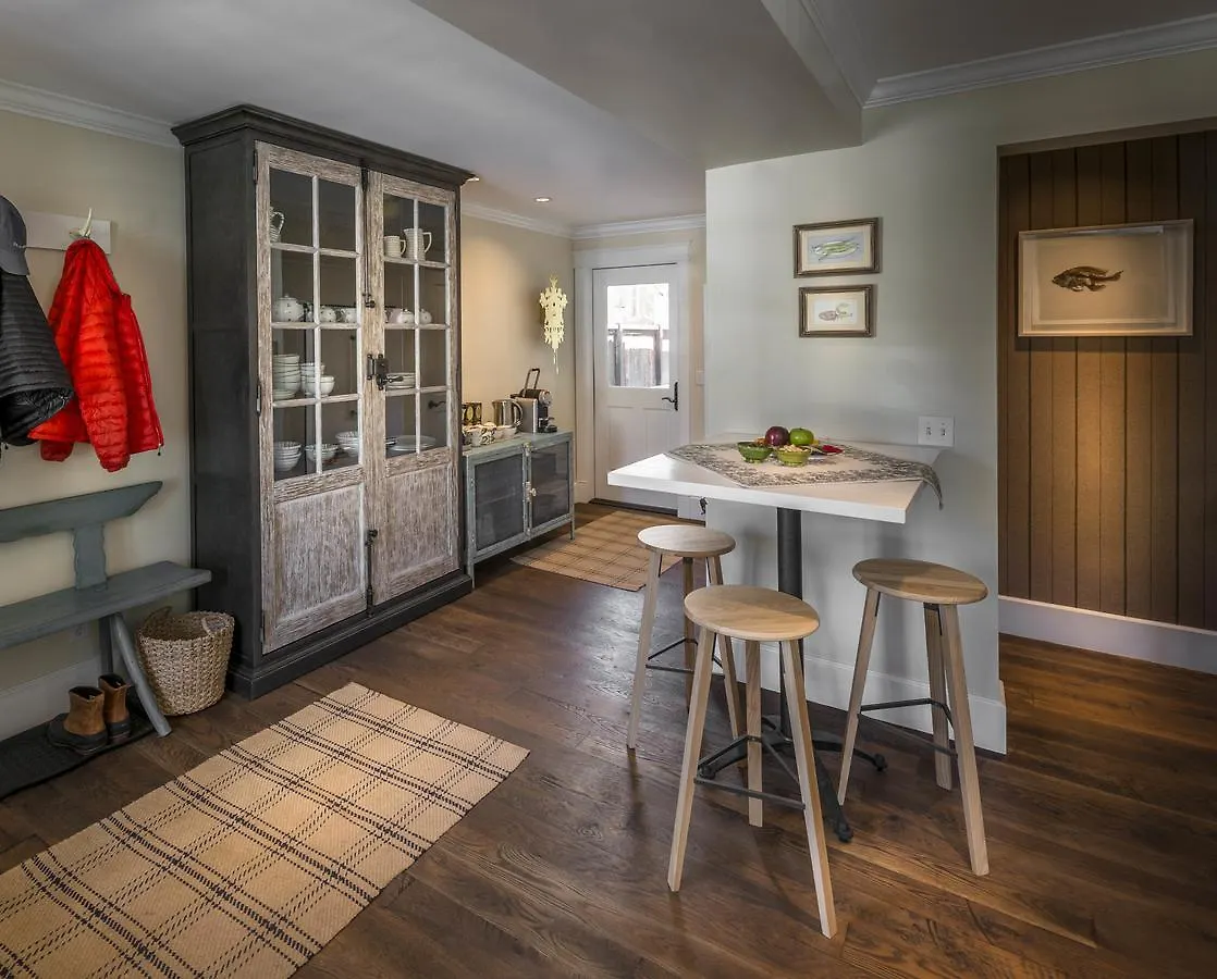 Dunton Town House 5*