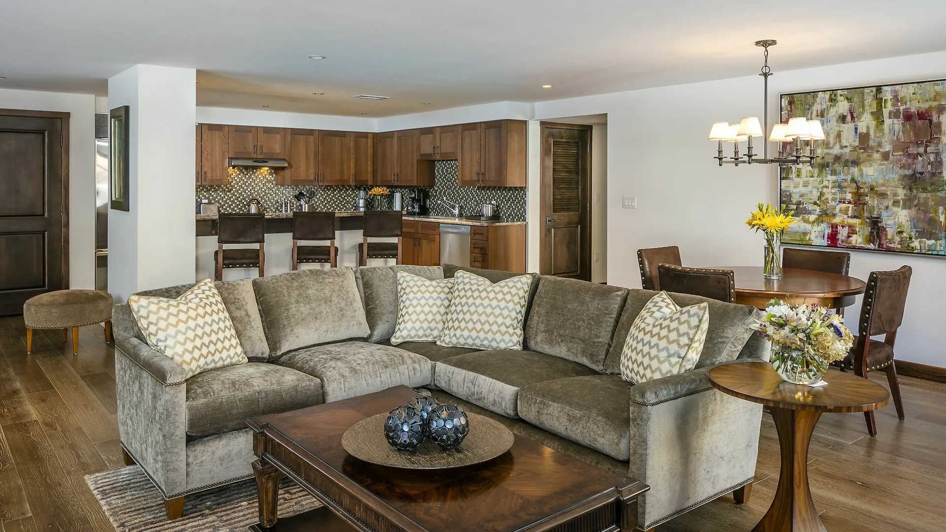 Hotel Madeline And Residences, Collection 4*